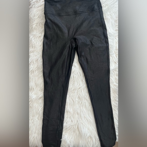 Spanx faux leather leggings. Black - Picture 1 of 2